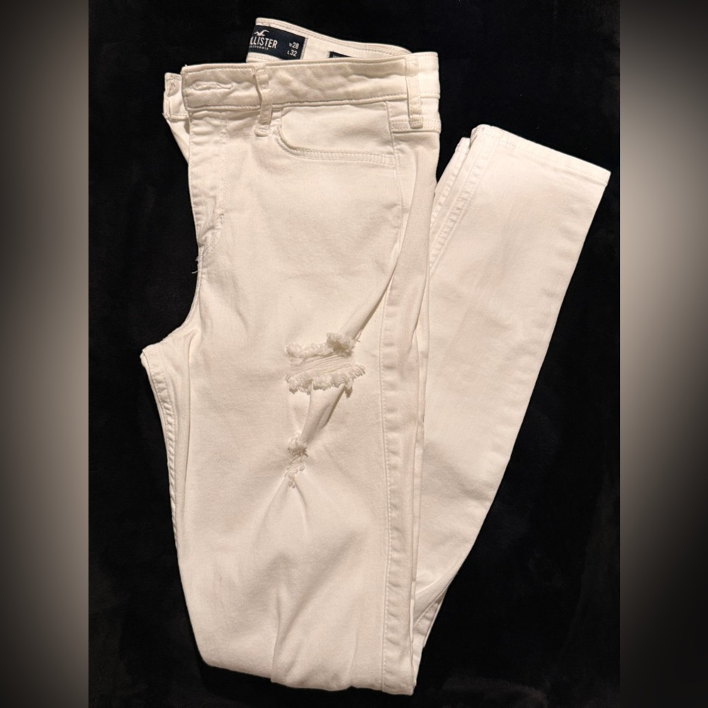 Hollister Women's White Distressed Skinny Jeans